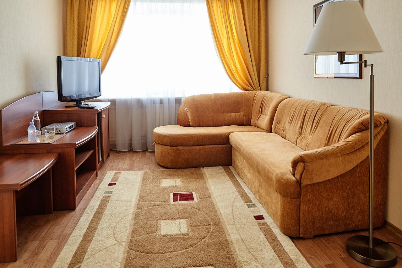 Hotel Nadezhda 第聂伯罗彼得罗夫斯克 外观 照片